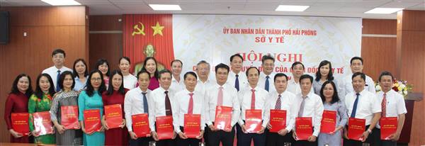 Hội nghị công bố các quyết định của Sở Y tế về công tác cán bộ