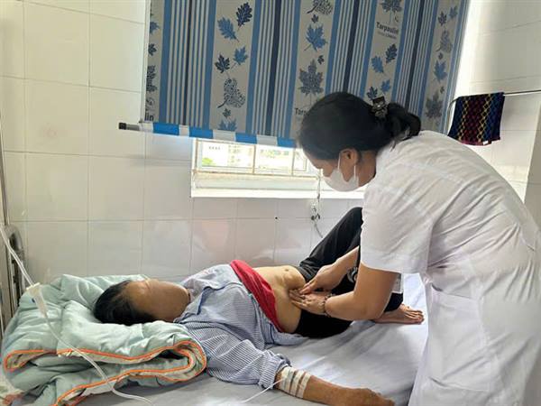 Ca bệnh hiếm gặp: Sán lợn ký sinh ở vùng khuỷu tay bệnh nhân 69 tuổi