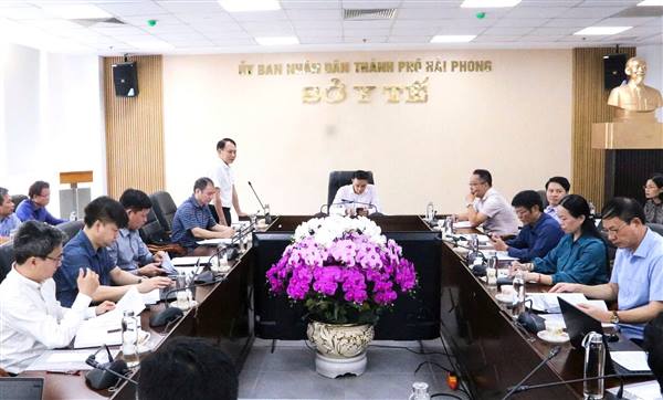 Giám sát công tác phòng, chống buôn lậu, gian lận thương mại và hàng giả.