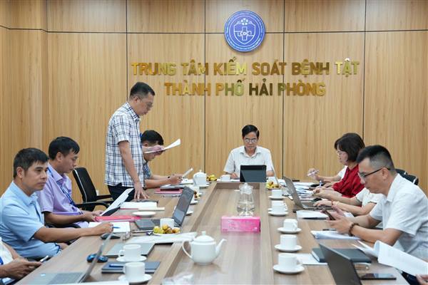 ĐBBP Trung tâm Kiểm soát bệnh tật: Phát huy đoàn kết tập thể hoàn thành tốt nhiệm vụ chính trị. 