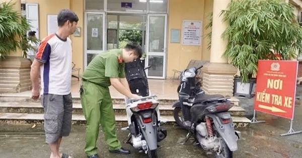 Có bắt buộc phải đổi đăng ký, biển số xe theo địa chỉ mới sau khi sáp nhập?