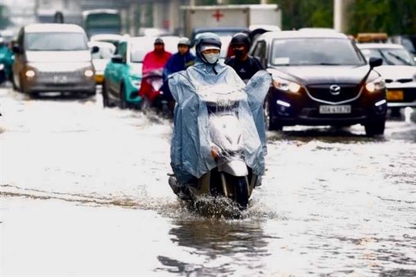 Bão số 5 gây mưa lớn ở Hà Nội, có nơi trên 200 mm