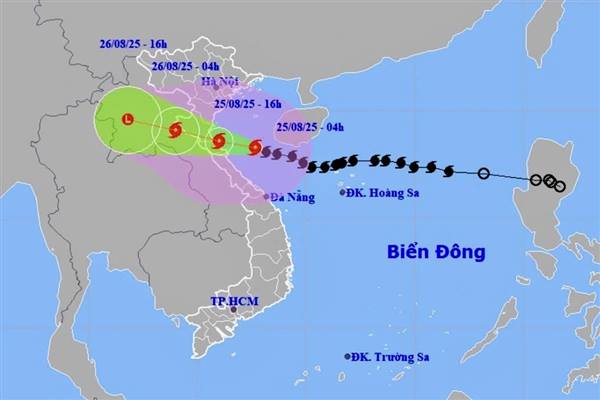 Bão Kajiki mạnh cấp 12-14 khi đổ bộ đất liền từ trưa đến chiều nay