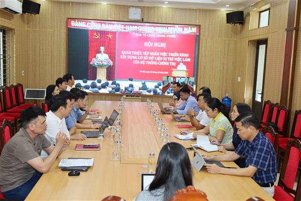 Xã Đường An tham dự hội nghị trực tuyến tập huấn, quán triệt thực hiện nhiệm vụ xây dựng cơ sở dữ liệu vị trí việc làm