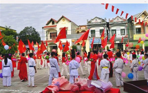 THÔN NHUẬN ĐÔNG  TỔ CHỨC LỄ MÍT TINH KỶ NIỆM 51 NĂM NGÀY GIẢI PHÓNG MIỀN NAM, THỐNG NHẤT ĐẤT NƯỚC (30/4/1975 – 30/4/2026)
