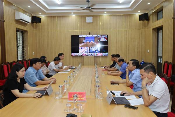 Xã Đường An kết nối điểm cầu trực tuyến Hội nghị tập huấn phát ngôn, cung cấp thông tin cho báo chí năm 2026.