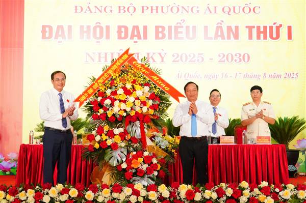 Xây dựng phường Ái Quốc thành trung tâm thương mại - logistics, phát triển vùng nông nghiệp công nghệ cao.
