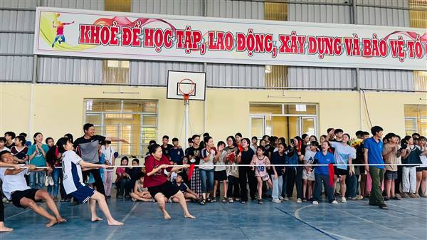Sôi nổi chương trình Giao lưu thể thao – trò chơi dân gian “Sức trẻ Ái Quốc” 