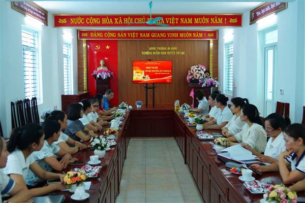 Chi bộ trường Mầm non Quyết Thắng tổ chức Hội nghị sinh hoạt chi bộ thường kỳ tháng 6/2026