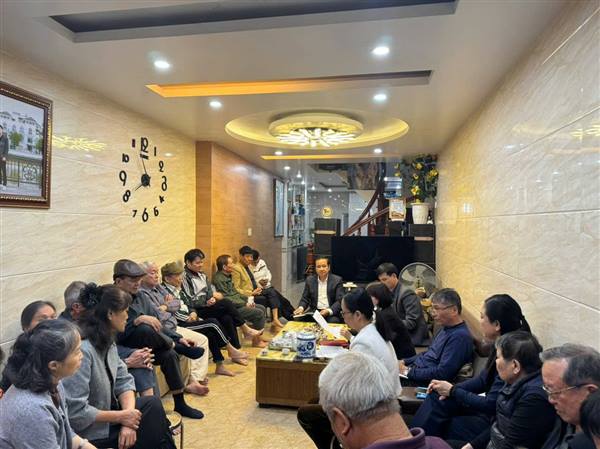 ĐỒNG CHÍ BÍ THƯ ĐẢNG ỦY, CHỦ TỊCH HĐND PHƯỜNG AN BIÊN DỰ SINH HOẠT CHI BỘ TỔ DÂN PHỐ SỐ 58