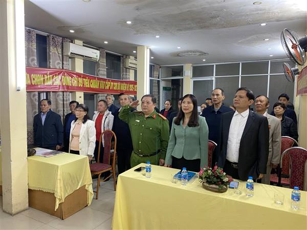 CHI BỘ TỔ DÂN PHỐ SỐ 37, 48 và 51 PHƯỜNG AN BIÊN TỔ CHỨC LỄ KẾT NẠP ĐẢNG VIÊN MỚI