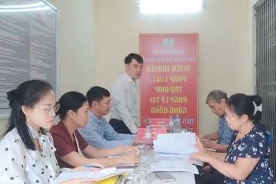UBND PHƯỜNG AN BIÊN TỔ CHỨC BUỔI TƯ VẤN PHÁP LUẬT MIỄN PHÍ THÁNG 10 CHO NHÂN DÂN TRÊN ĐỊA BÀN