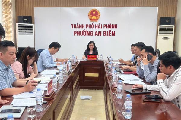 HỌP THỐNG NHẤT NỘI DUNG DỰ KIẾN TRÌNH KỲ HỌP THƯỜNG LỆ GIỮA NĂM 2026 CỦA HĐND PHƯỜNG 