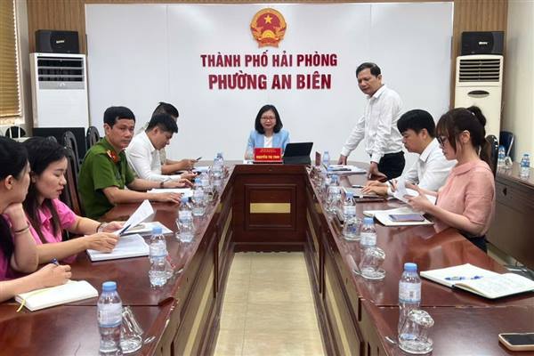 PHƯỜNG AN BIÊN TRIỂN KHAI RÀ SOÁT, GIẢI QUYẾT CHẾ ĐỘ, CHÍNH SÁCH ĐỐI VỚI NGƯỜI HOẠT ĐỘNG KHÔNG CHUYÊN TRÁCH Ở TỔ DÂN PHỐ SAU SẮP XẾP