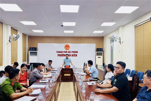 PHƯỜNG AN BIÊN HỌP TRIỂN KHAI TIẾN ĐỘ THỰC HIỆN DỰ ÁN XÂY DỰNG TUYẾN ĐƯỜNG KẾT NỐI TỪ CẦU RÀO 3 ĐẾN ĐƯỜNG BỘ VEN BIỂN