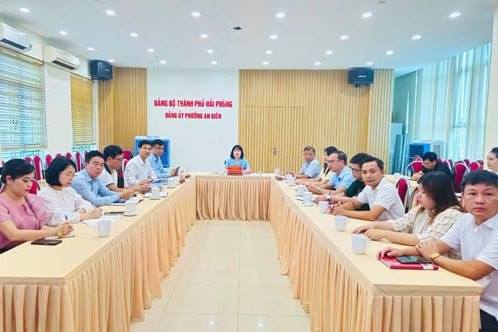ĐẢNG ỦY PHƯỜNG AN BIÊN TIẾP SÓNG HỘI NGHỊ TRỰC TUYẾN SƠ KẾT CÔNG TÁC TUYÊN GIÁO VÀ DÂN VẬN 6 THÁNG ĐẦU NĂM 2026