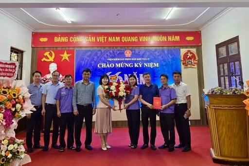 ĐẢNG ỦY - ỦY BAN NHÂN DÂN PHƯỜNG AN BIÊN THĂM, CHÚC MỪNG VIỆN KIỂM SÁT NHÂN DÂN KHU VỰC 5 NHÂN KỶ NIỆM 66 NĂM NGÀY THÀNH LẬP NGÀNH KIỂM SÁT NHÂN DÂN