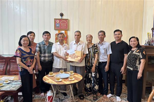 ĐOÀN CÔNG TÁC SỐ 4 THĂM, TẶNG QUÀ CÁC GIA ĐÌNH CHÍNH SÁCH NHÂN DỊP KỶ NIỆM 79 NĂM NGÀY THƯƠNG BINH - LIỆT SĨ (27/7/1947 - 27/7/2026)