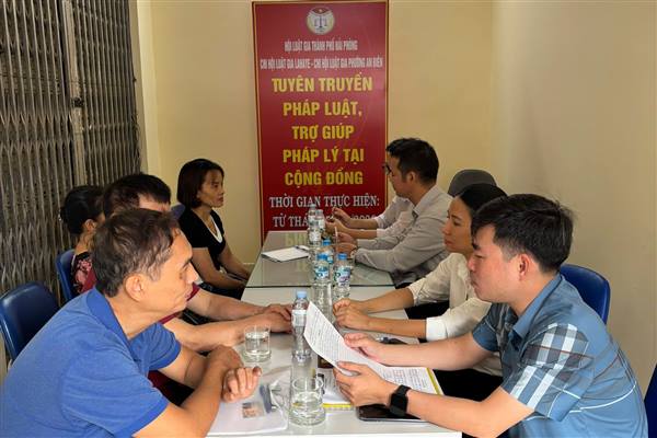 UBND PHƯỜNG AN BIÊN PHỐI HỢP CHI HỘI LUẬT GIA LA HAYE TỔ CHỨC TƯ VẤN PHÁP LUẬT MIỄN PHÍ CHO NHÂN DÂN TRÊN ĐỊA BÀN PHƯỜNG