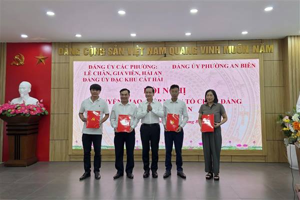 ĐẢNG BỘ PHƯỜNG AN BIÊN BỔ SUNG THÊM NGUỒN LỰC, TIẾP NHẬN 04 TỔ CHỨC ĐẢNG