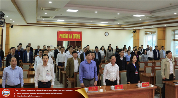 PHƯỜNG AN DƯƠNG TỔ CHỨC LỄ CHÀO CỜ VÀ SINH HOẠT DƯỚI CỜ THÁNG 11 NĂM 2025