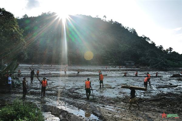 “Dân sự hóa” Quân đội – mũi tên độc trong chiến lược “diễn biến hòa bình”- Bài 4: Giải pháp làm thất bại mưu đồ “dân sự hóa” Quân đội (Tiếp theo và hết)