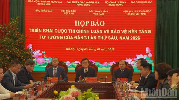 Chủ động đấu tranh bảo vệ nền tảng tư tưởng của Đảng trong kỷ nguyên phát triển mới