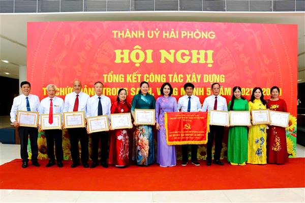 BAN THƯỜNG VỤ THÀNH ỦY HẢI PHÒNG KHEN THƯỞNG 05 TỔ CHỨC ĐẢNG; 06 ĐẢNG VIÊN TIÊU BIỂU GIAI ĐOẠN 2021 – 2025 THUỘC PHƯỜNG AN DƯƠNG