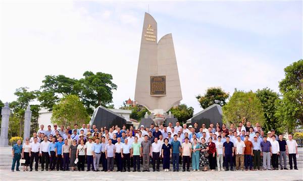 Đảng ủy – HĐND – UBND – UBMTTQ Việt Nam phường An Dương tổ chức chương trình giao lưu, học tập kinh nghiệm tại phường Đồ Sơn, thành phố Hải Phòng.