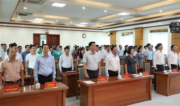PHƯỜNG AN DƯƠNG TỔ CHỨC LỄ CHÀO CỜ VÀ SINH HOẠT DƯỚI CỜ THÁNG 7; PHÁT ĐỘNG ỦNG HỘ QUỸ "ĐỀN ƠN ĐÁP NGHĨA" NĂM 2026