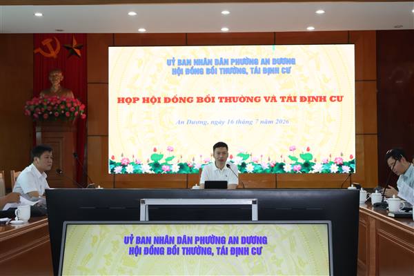 Phường An Dương tổ chức hội nghị xét duyệt giao đất tái định cư cho các hộ gia đình, cá nhân có nhu cầu tái định cư khi nhà nước thu hồi đất ở thực hiện Dự án.