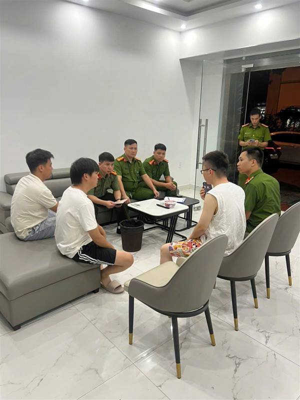 Công an phường An Hải kiểm tra cơ sở lưu trú có người nước ngoài làm việc và tạm trú trên địa bàn
