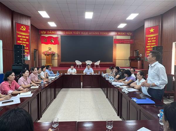 Đoàn công tác Sở Giáo dục và Đào tạo kiểm tra việc thực hiện phân cấp, phân quyền trong quản lý nhà nước về giáo dục tại phường An Hải
