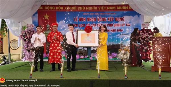 Đình Hy Tái đón nhận Bằng xếp hạng Di tích lịch sử cấp thành phố