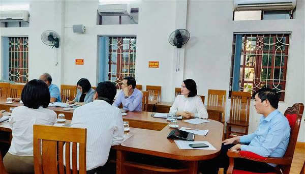 UBND XÃ AN HƯNG TỔ CHỨC HỘI NGHỊ XIN Ý KIẾN UỶ VIÊN UBND VỀ PHƯƠNG ÁN ĐIỀU CHỈNH CỤC BỘ QUI HOẠCH CHUNG XÂY DỰNG XÃ CHIẾN THẮNG, AN THÁI, AN THỌ CŨ  VÀ KẾ HOẠCH ĐẦU TƯ CÔNG TRÌNH CẢI TẠO, NÂNG CẤP CỐNG ĐIỀU TIẾT TẠI K0 +120 KÊNH VÙNG 47 MẪU (THÔN TÂN THẮNG).