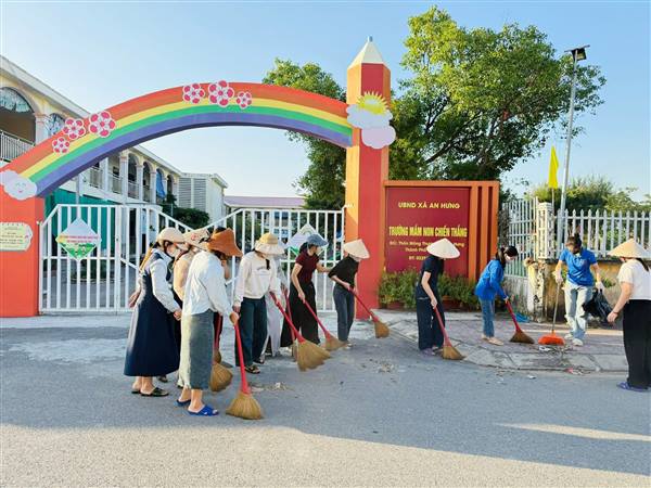 TUỔI TRẺ XÃ AN HƯNG RA QUÂN TỔNG DỌN VỆ SINH MÔI TRƯỜNG HƯỞNG ỨNG NGÀY CHỦ NHẬT XANH TOÀN QUỐC LẦN THỨ VIII NĂM 2025