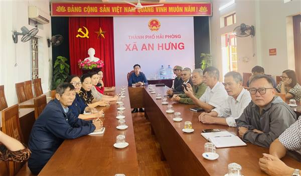 XÃ AN HƯNG THAM DỰ HỘI NGHỊ TẬP HUẤN TRỰC TUYẾN BỒI DƯỠNG TRÌNH ĐỘ CHUYÊN MÔN, NGHIỆP VỤ CHO ĐỘI NGŨ CÁN BỘ LÀM CÔNG TÁC THÔNG TIN CƠ SỞ TRÊN ĐỊA BÀN THÀNH PHỐ NĂM 2025.