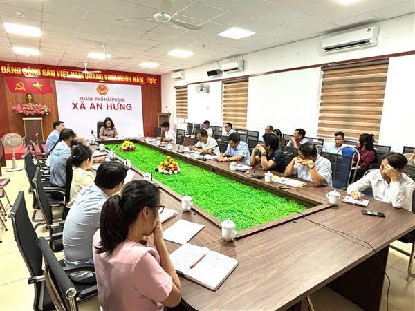 ĐẢNG ỦY XÃ AN HƯNG TỔ CHỨC HỘI NGHỊ TRIỂN KHAI MỘT SỐ NHIỆM VỤ CÔNG TÁC CỦA CẤP ỦY CHI BỘ THÔN SAU SẮP XẾP, SÁP NHẬP