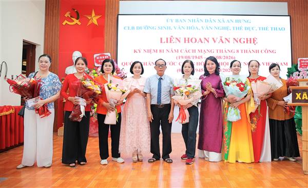 XÃ AN HƯNG: SÔI NỔI LIÊN HOAN VĂN NGHỆ KỶ NIỆM 81 NĂM CÁCH MẠNG THÁNG TÁM THÀNH CÔNG VÀ QUỐC KHÁNH 02/9