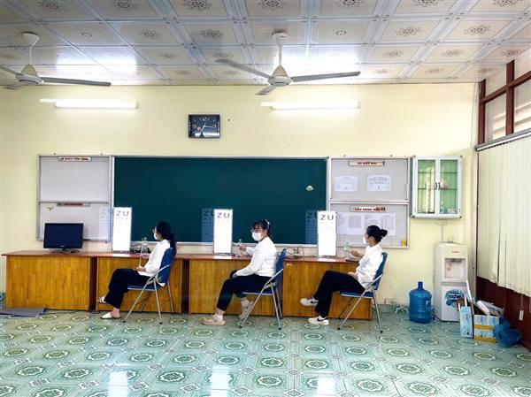 Trường THCS Mỹ Đức phối hợp với Trạm Y tế xã An Khánh và Trung tâm khúc xạ kính mắt Đức Mạnh tổ chức khám sức khỏe định kỳ cho học sinh năm học 2025 - 2026