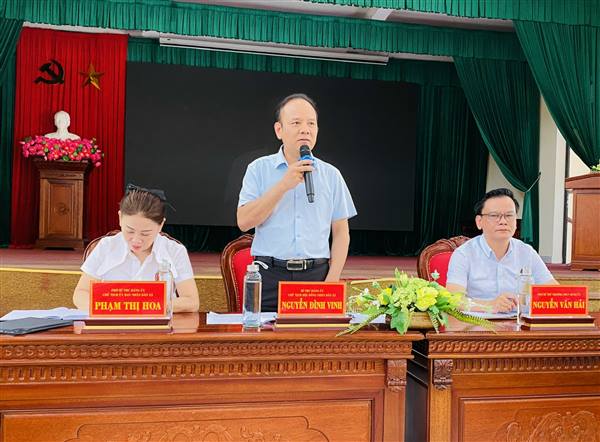 THƯỜNG TRỰC ĐẢNG ỦY XÃ TỔ CHỨC HỘI NGHỊ GIAO BAN VỚI BÍ THƯ CHI BỘ, TRƯỞNG THÔN TRIỂN KHAI NHIỆM VỤ SAU SẮP XẾP, SÁP NHẬP THÔN