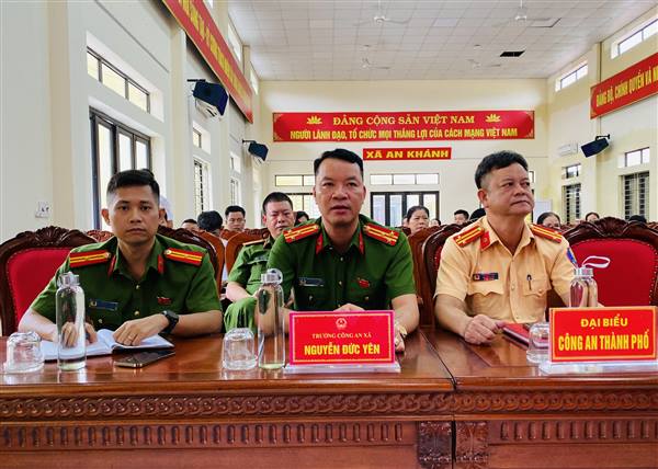 Xã An Khánh triển khai công tác bảo đảm an toàn giao thông, trật tự đường hè trên địa bàn