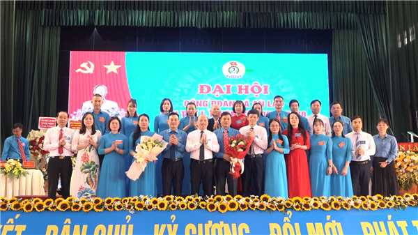 ĐẠI HỘI CÔNG ĐOÀN XÃ AN LÃO LẦN THỨ I, NHIỆM KỲ 2025 – 2030- DẤU MỐC QUAN TRỌNG TRONG PHONG TRÀO CÔNG NHÂN VIÊN CHỨC LAO ĐỘNG.