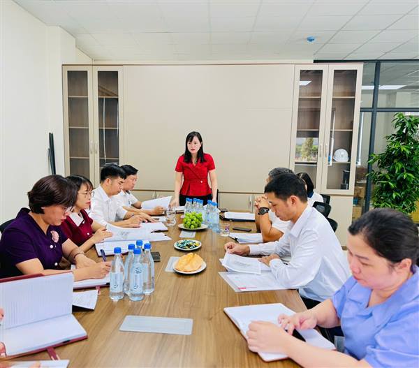 ĐOÀN KHẢO SÁT HĐND XÃ KHẢO SÁT TẠI CÔNG TY TNHH OKAYO VIỆT NAM.