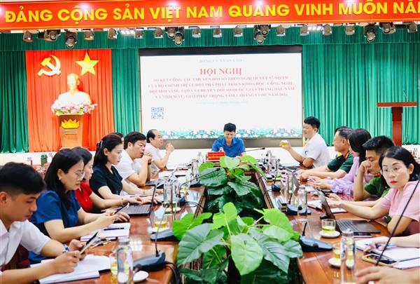 ĐẢNG ỦY XÃ AN LÃO SƠ KẾT 9 THÁNG THỰC HIỆN NGHỊ QUYẾT SỐ 57-NQ/TW VỀ CHUYỂN ĐỔI SỐ