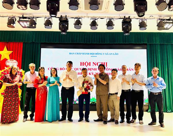 HỘI NGHỊ CÔNG BỐ QUYẾT ĐỊNH NHÂN SỰ HỘI ĐÔNG Y XÃ AN LÃO NHIỆM KỲ 2026–2031