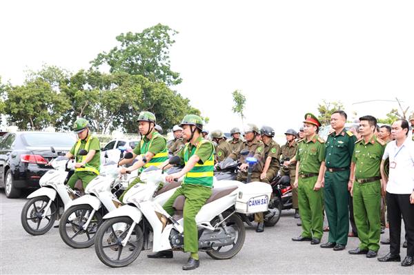 XÃ AN LÃO TỔ CHỨC HỘI NGHỊ TRIỂN KHAI ĐỢT CAO ĐIỂM BẢO ĐẢM TRẬT TỰ AN TOÀN GIAO THÔNG, TRẬT TỰ CÔNG CỘNG VÀ MỸ QUAN ĐÔ THỊ