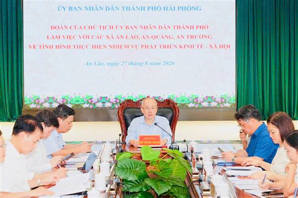 CHỦ TỊCH UBND THÀNH PHỐ ĐỖ THÀNH TRUNG LÀM VIỆC VỚI CÁC XÃ AN LÃO, AN TRƯỜNG, AN QUANG VỀ TÌNH HÌNH PHÁT TRIỂN KINH TẾ - XÃ HỘI.