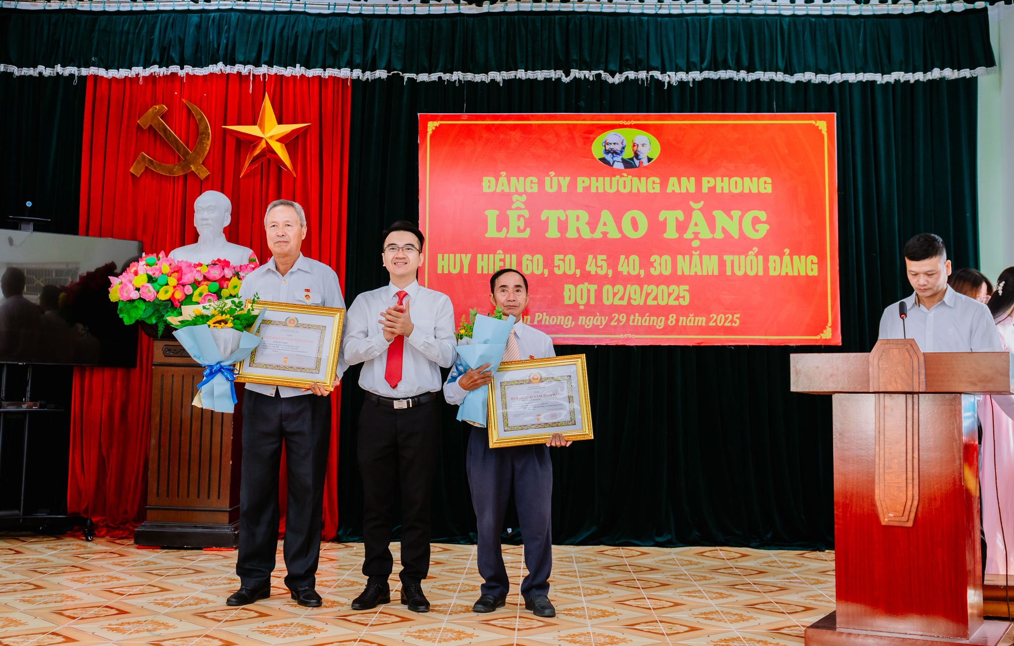 Nhấn vào ảnh để phóng to