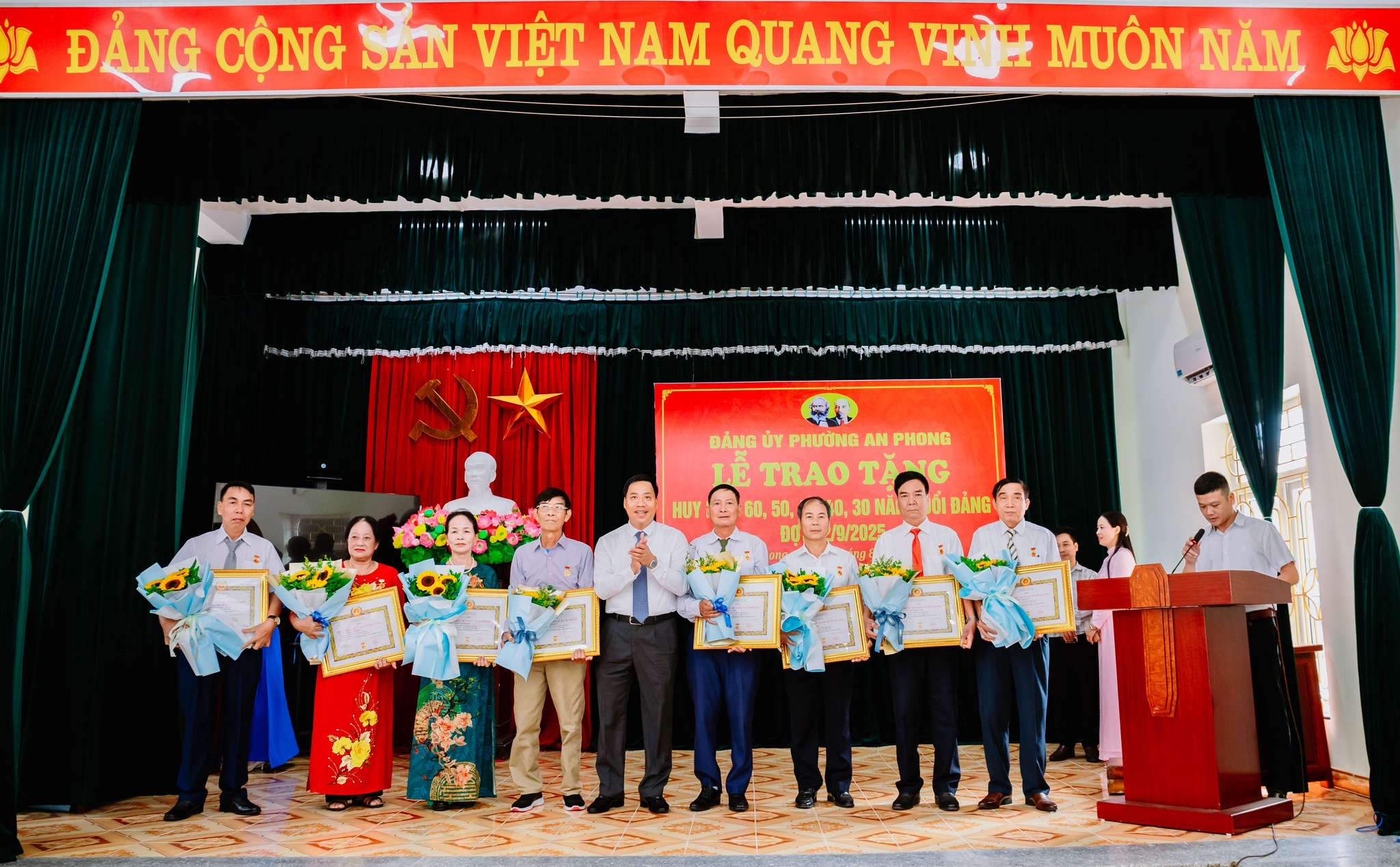 Nhấn vào ảnh để phóng to